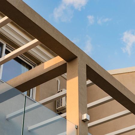 Melena Premium Suites Rodas Exterior foto
